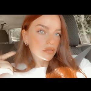 Meet your Posher, Sabrina